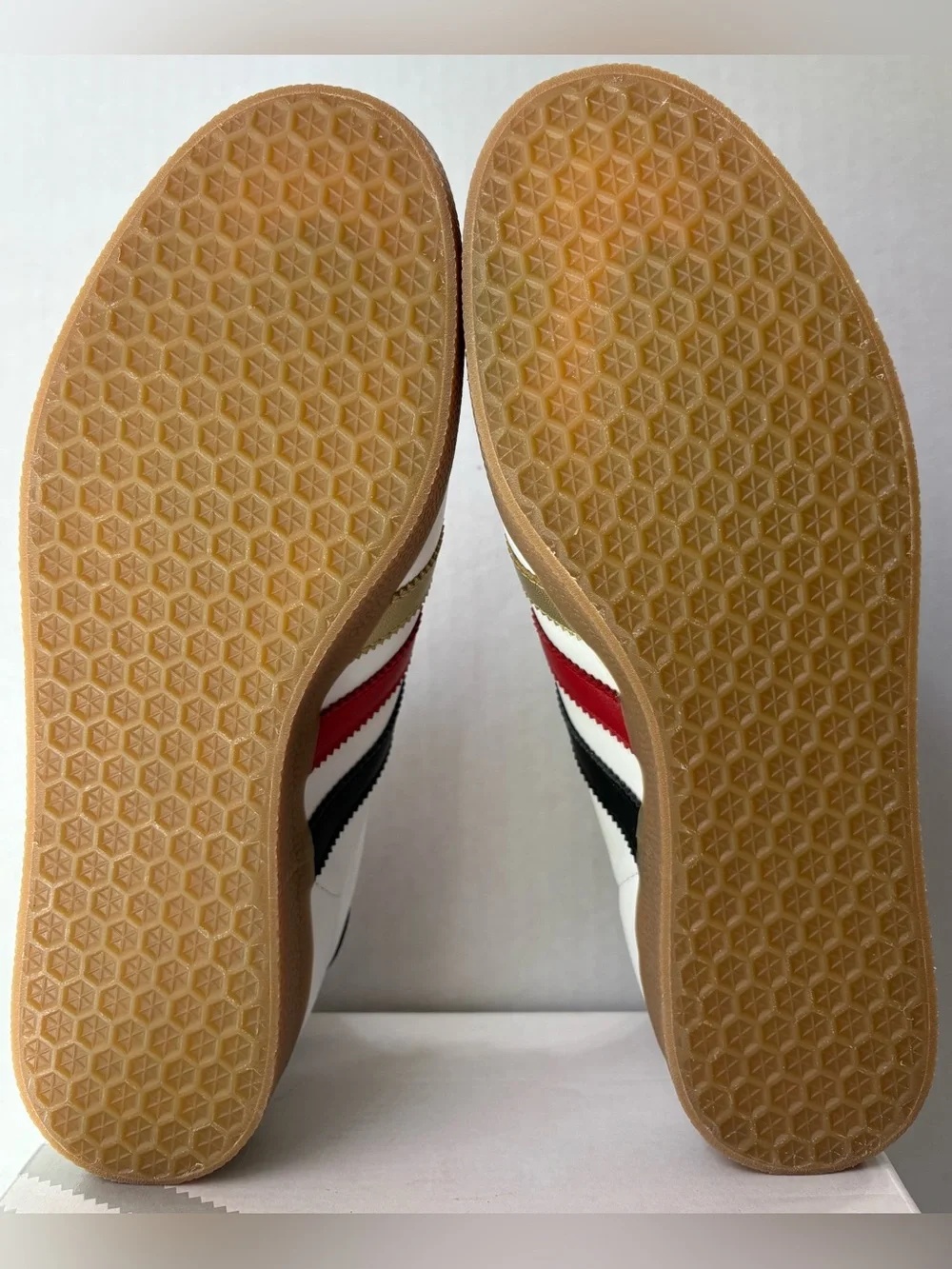 Adidas Deutschland Germany White Black Red Gold Gum Shoes Men’s US 9 M AQ1200
